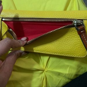 Dooney & Bourke wallet